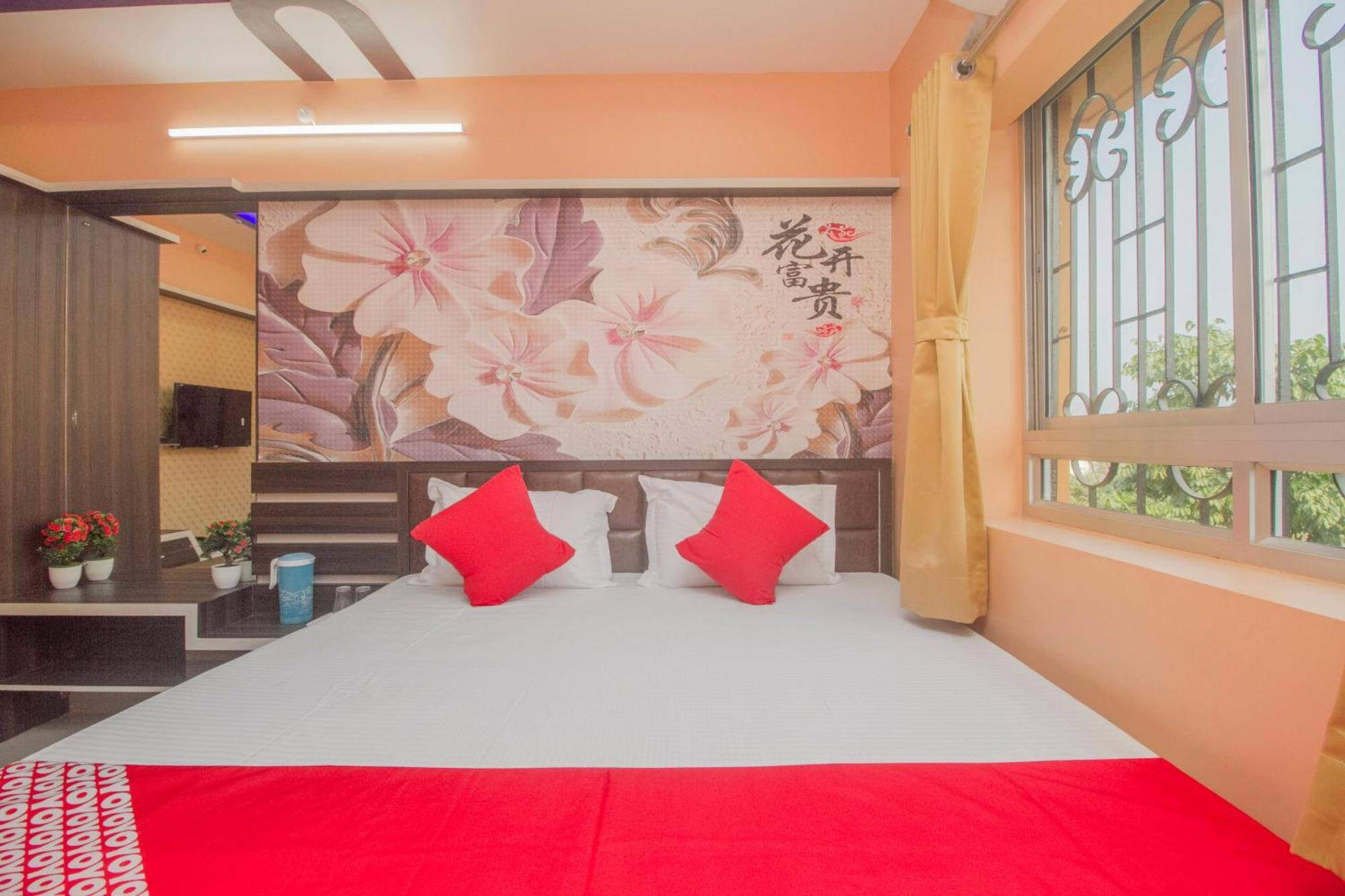 Super Hotel O Kalpana Residency Inn Сіліґурі Екстер'єр фото