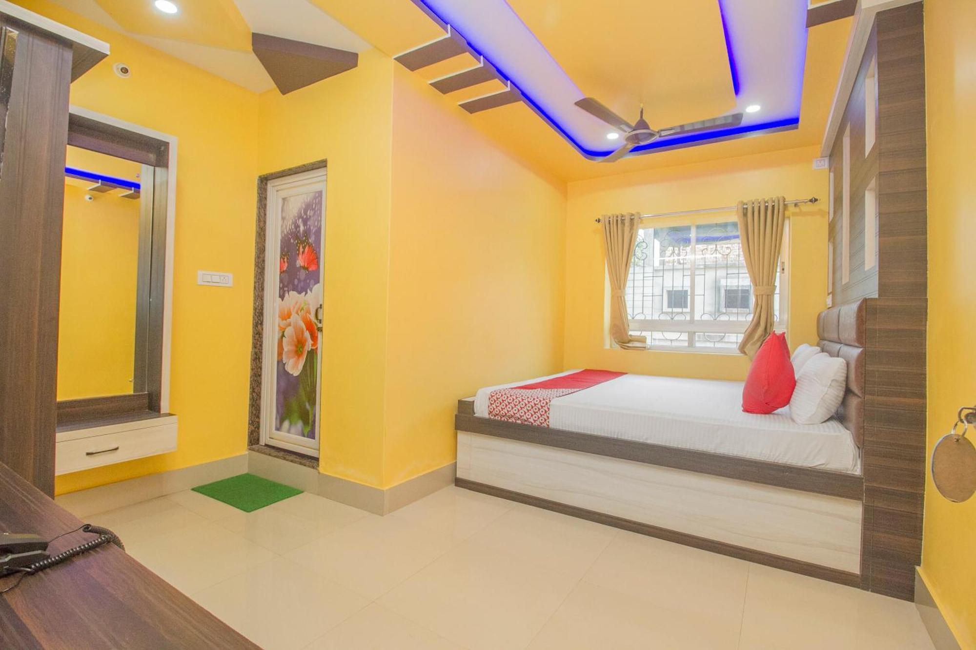 Super Hotel O Kalpana Residency Inn Сіліґурі Екстер'єр фото