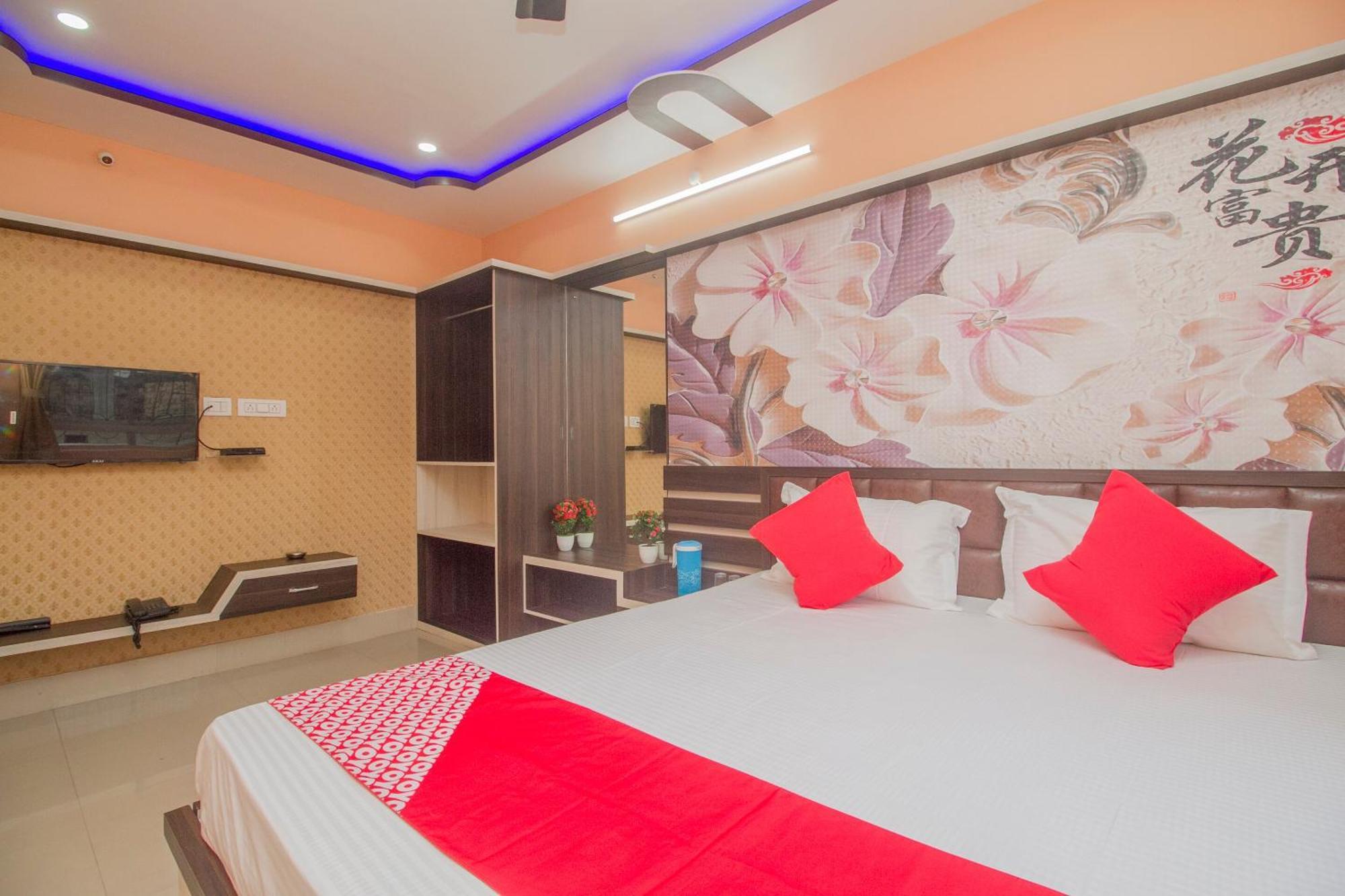 Super Hotel O Kalpana Residency Inn Сіліґурі Екстер'єр фото